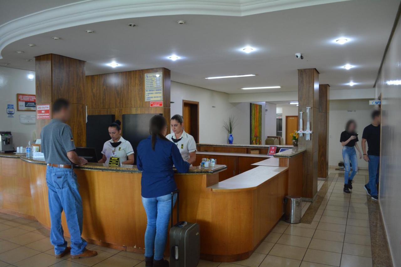 Sara Palace Hotel Uberlândia エクステリア 写真