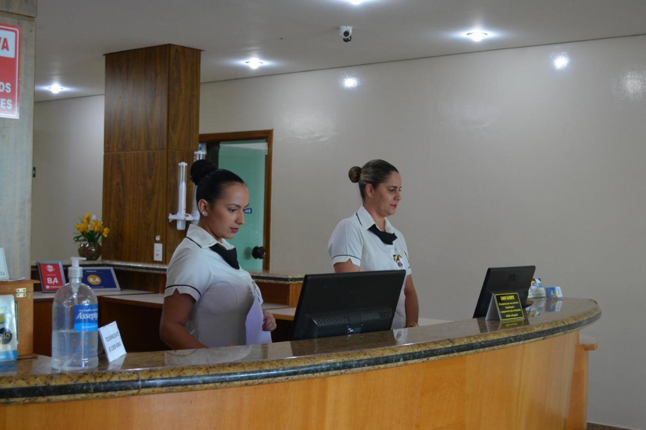 Sara Palace Hotel Uberlândia エクステリア 写真
